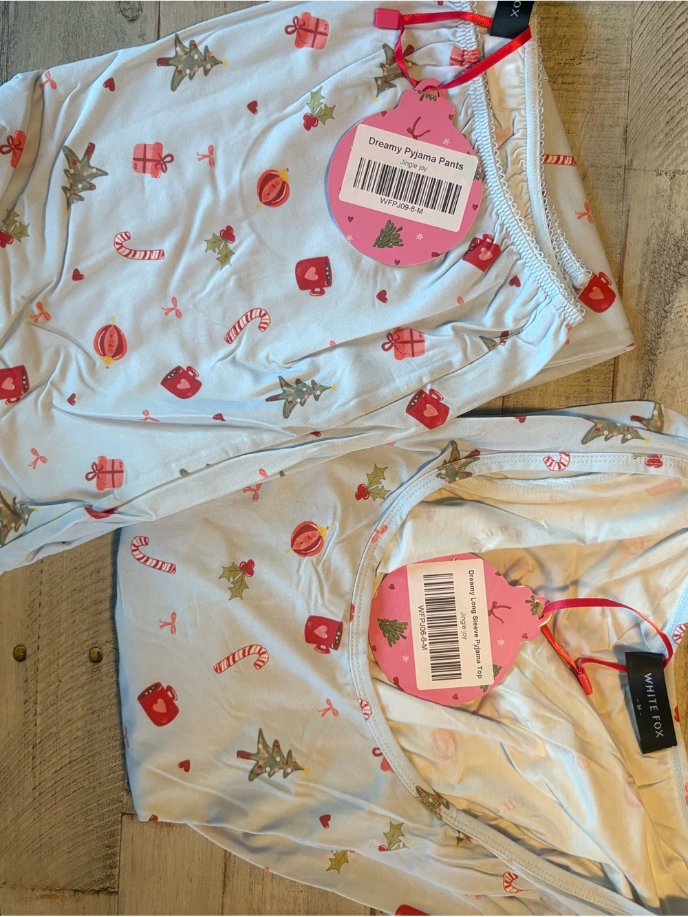 White Fox Boutique Light Blue Holiday Print Dreamy Pyjama Set New with Tags
